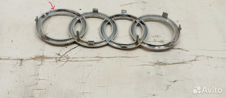 Эмблема передняя Audi A4 B9 2013-2020