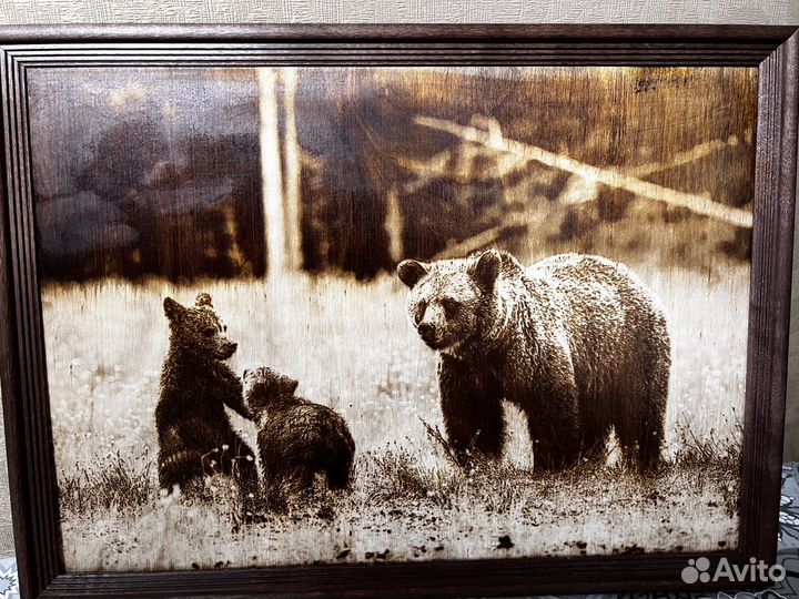 Выжженая картина «медведи»
