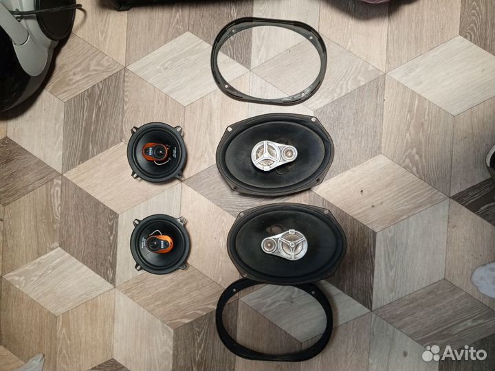 Комплект музыки в машину