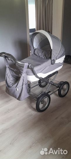 Коляска-люлька (Inglesina comfort)