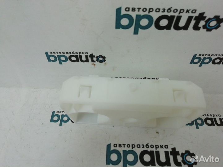 Кронштейн переднего бампера левый правый