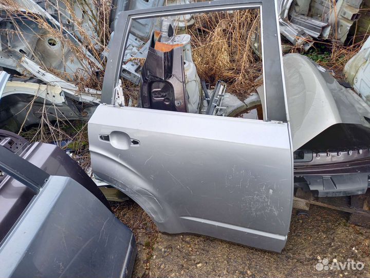 Задняя правая дверь Forester 3 SH