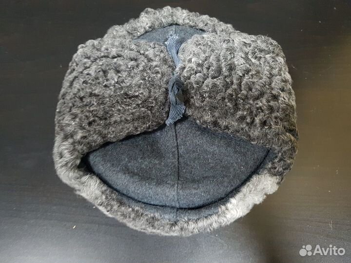 Шапка из каракуля