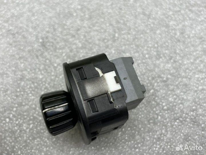 Джойстик зеркал Porsche Cayenne 955 M48.00 2004