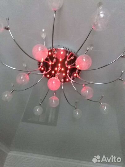 Люстра 3 шт и бра настенный