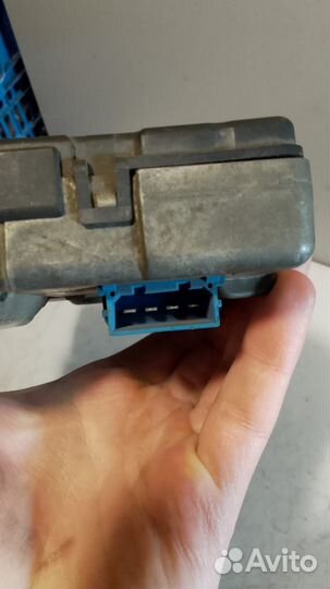 Моторчик люка Audi A3