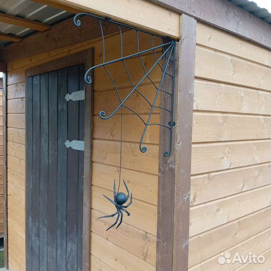 Садовая фигурка Паук на паутине