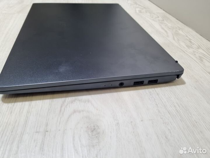 Ноутбук MSI Modern 14 B4MW-405XRU