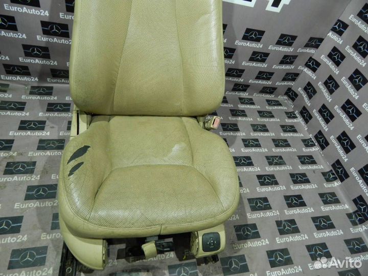 Сиденье правое переднее Mercedes-Benz S-Class W220