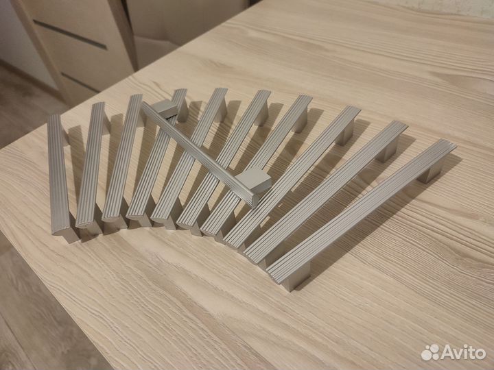 Ручка мебельная