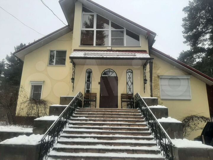 Коттедж 230 м² на участке 21 сот.