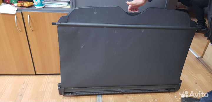 Шторка багажника