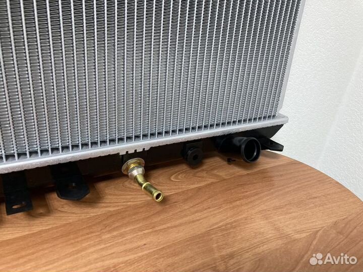 Радиатор охлаждения Тойота Камри Грация 2.2 96-01