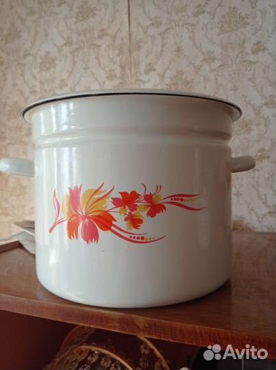 Кастрюля эмалированная 9 л