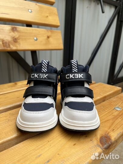 Ботинки демисезонные 23 размер