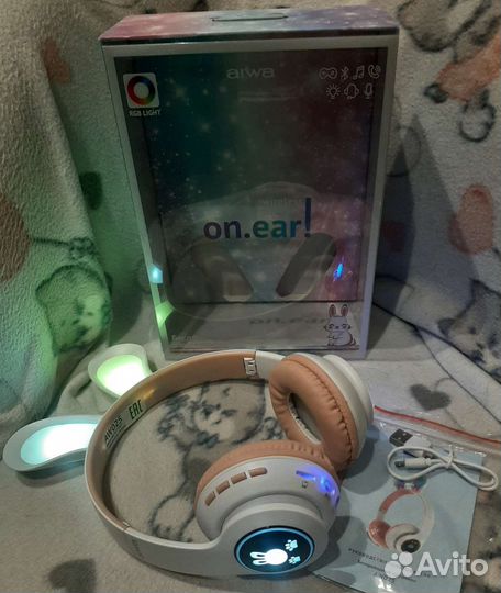 Беспроводные наушники с ушками зайчика новые