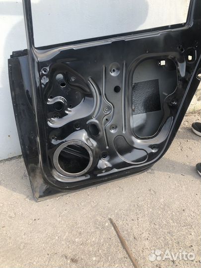 Дверь задняя правая на volkswagen polo седан