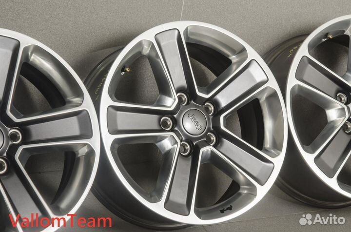 Лот UP29323416 Оригинальные 18-е диски jeep 5 шт