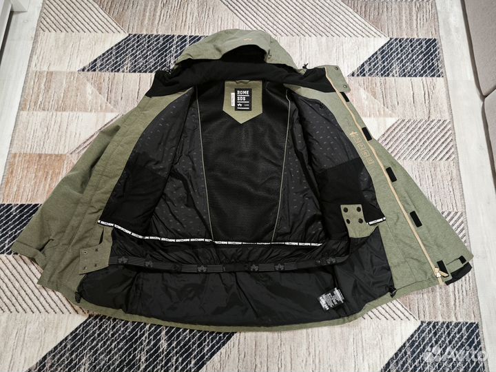 Сноубордический костюм мужской