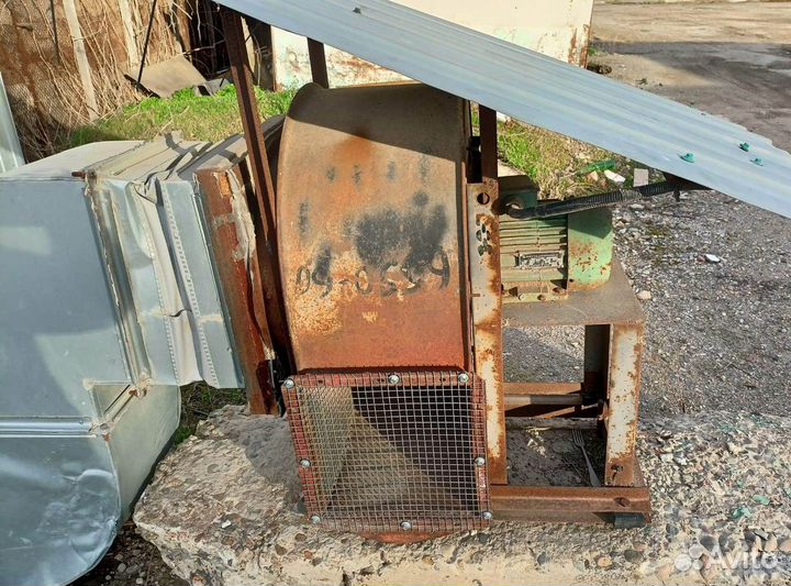 Вентилятор центробежный отточный с улиткой 380 V