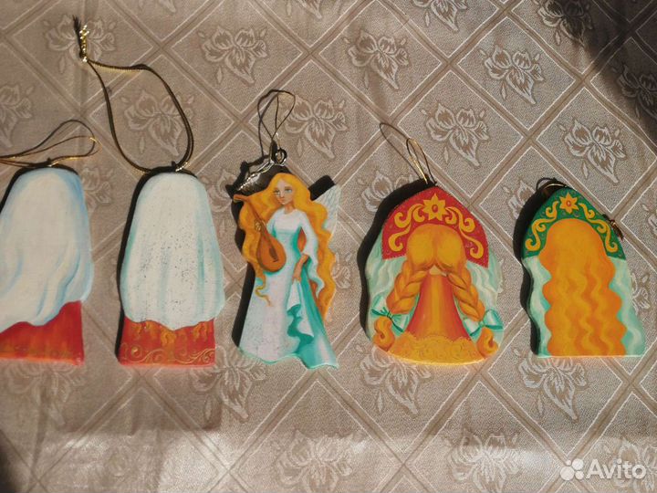 Украшения из дерева