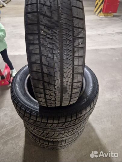 Bridgestone Blizzak VRX 195/55 R16 87S