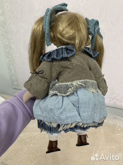 Куклы фарфоровые