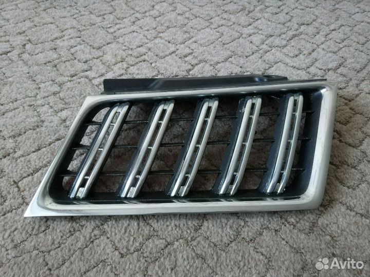 Решетка радиатора митцубиси L 200, паджеро спорт 2