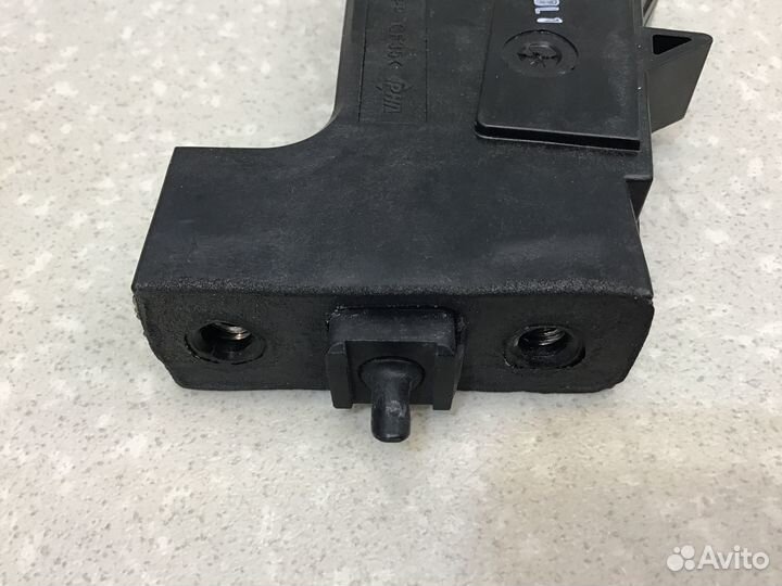 Активатор замка крышки бензобака Kia Optima IV 201