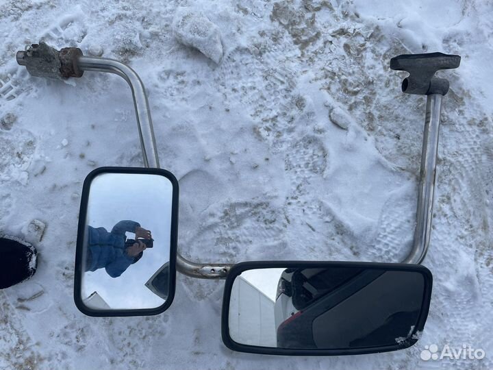 Зеркало правое интер