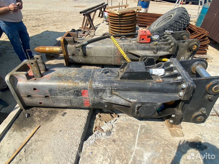 Гидравлический молот HammerMaster HM 240