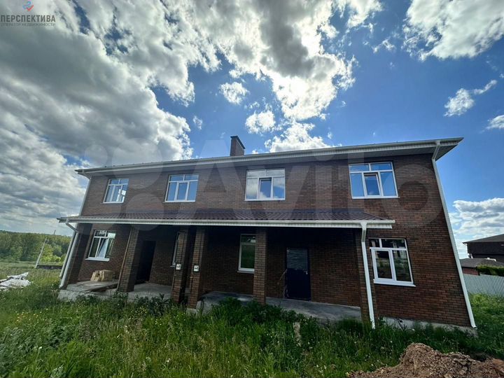 Дом 165 м² на участке 4 сот.