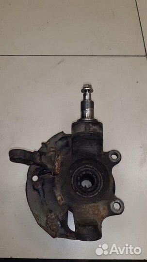 Кулак поворотный передний левый Nissan Primera