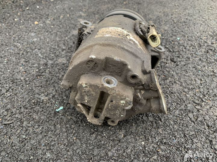 Компрессор кондиционера Opel Astra H 1854528