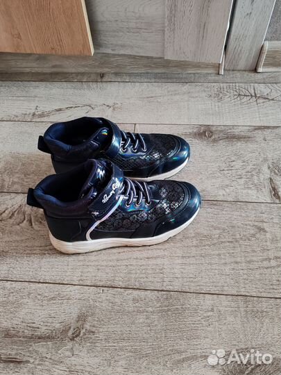 Ботинки для девочки