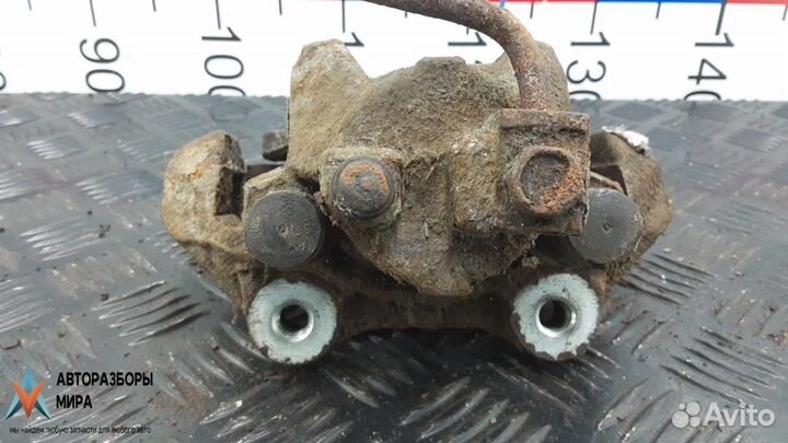 Суппорт задний левый Jeep Grand Cherokee WK2 рест