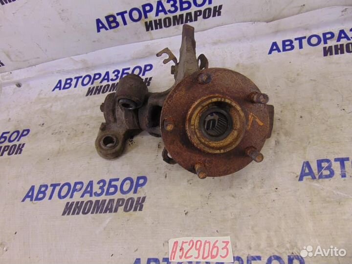 Кулак поворотный передний левый для Nissan Primera