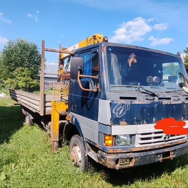 Бортовой грузовик TATA 613 с КМУ Soosan, 2012