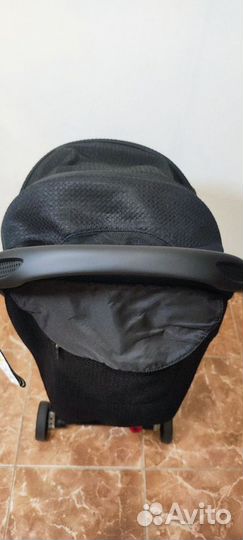 Прогулочная коляска maclaren atom