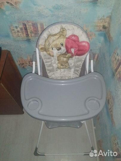 Детский стульчик для кормления