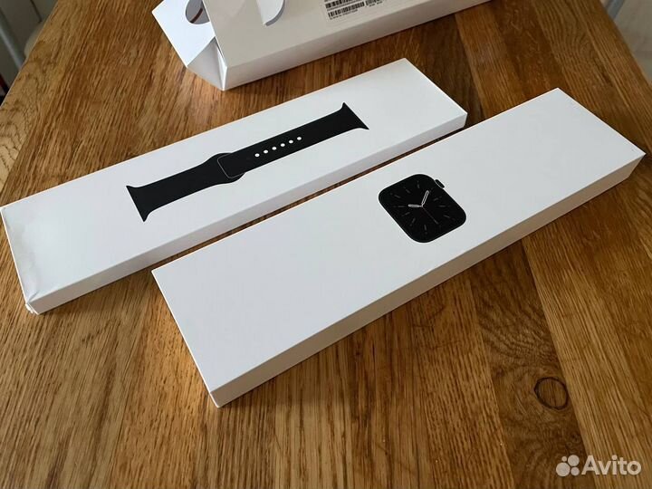 Apple Watch Series 6 Stainless Steel 44mm LTE