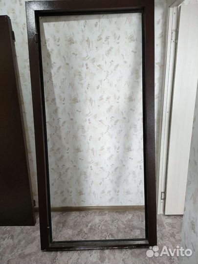 Дверь входная от застройщика