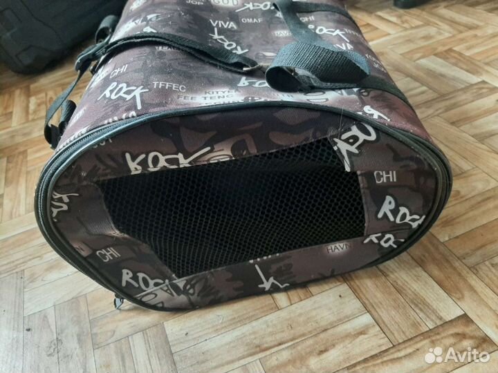 Переноски для кошек,туалет, домик с когтеточкой