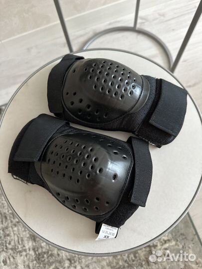 Защита наколенники biont M1 XS