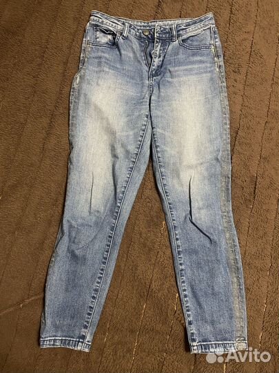 Джинсы