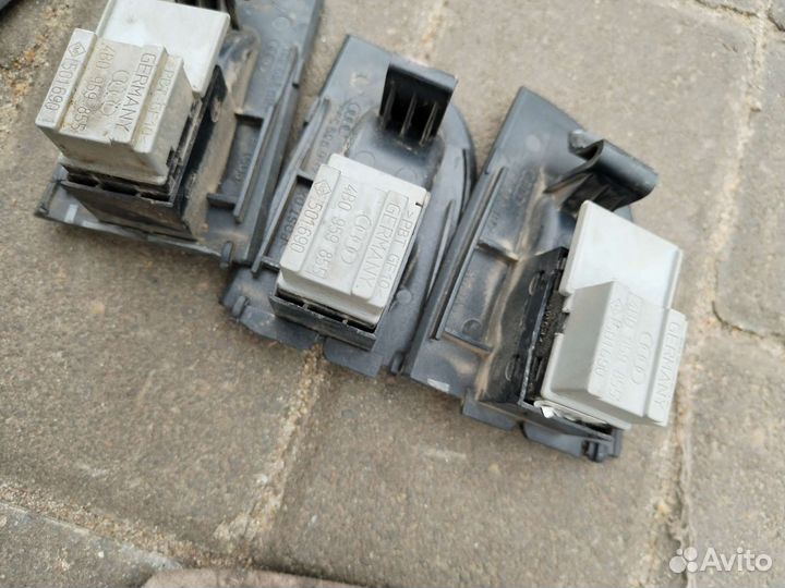 Блок управления стеклоподьемников ауди А6 с5 98г