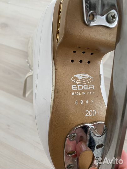 Фигурные коньки Edea 200