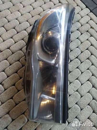 Фары на toyota highlander 2014