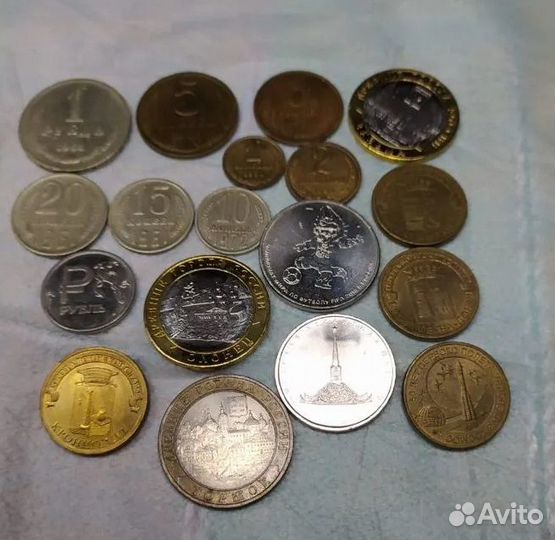 Монеты разных стран, России и СССР 40 штук