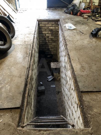 Гараж, > 30 м²